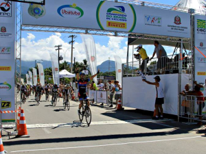 Roberto Pinheiro vence 8º Granfondo do Brasil de Ciclismo