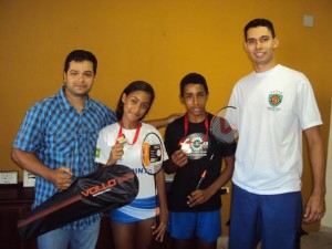 Dupla ubatubense é campeã estadual de Badminton