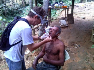 EJA Sorridente atende Quilombo do Camburi