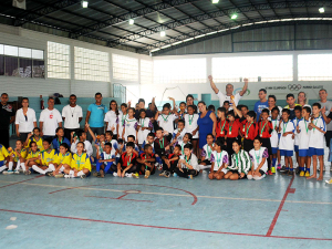 Escolas José Belarmino e Silvino Teixeira são campeãs do Estudantil de Futsal