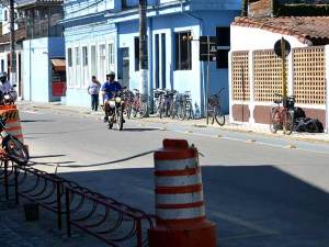 Prefeitura instala novo bicicletário na Santa Casa