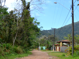 Prefeitura instala 45 luminárias em diferentes ruas da Lagoinha