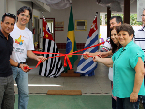 Prefeitura Presente une família e escola no Taquaral