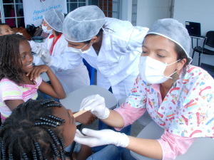 Dentistas voluntárias representam Ubatuba no evento Sorriso do Bem