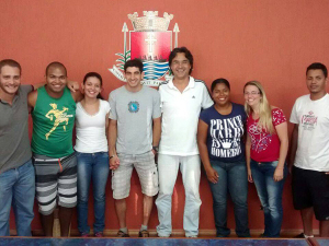 Nova diretoria da associação dos estudantes e prefeito reúnem-se pela primeira vez