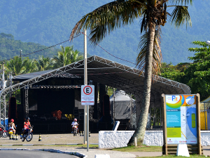 Prefeitura instala placas de sinalização da rota turística central