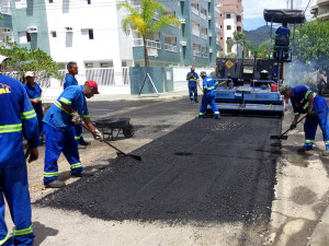 Recapeamento da ligação Centro-Itaguá está em fase final