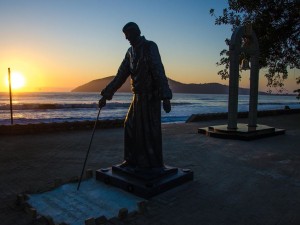 Peregrinação Caminhando com Anchieta começa em São Sebastião e termina em Ubatuba