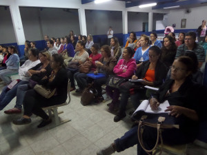Sociedade ubatubense e agentes públicos debatem Plano Municipal de Educação