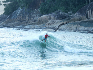 Leandro Azevedo é vice-campeão da etapa do Circuito Mundial de Skimboard em Ubatuba