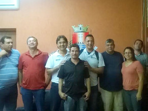 Prefeito Mauricio recebe representantes da Sociedade Amigos do Bairro do Ipiranguinha