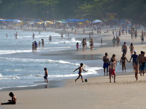 Copa do Mundo abre as portas e turistas estrangeiros descobrem Ubatuba