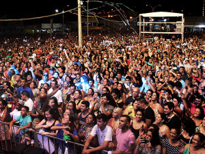 Grito Folia movimenta Ubatuba uma semana antes do Carnaval