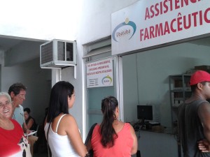 Farmácia Municipal distribui medicamentos para cerca de 250 pessoas por dia