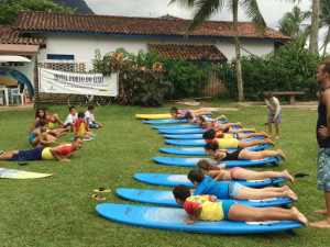 Projeto Surf nas Escolas deve retornar em duas semanas