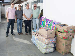 Organização do “Desafio 28 Praias” entrega doações arrecadadas ao município