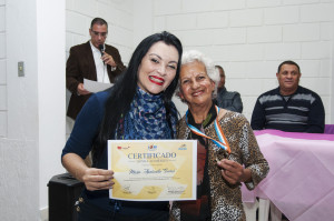 Certificado e Medalha_entrega cert Jori