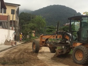 Mutirão no Perequê-Açu reforça manutenção das vias públicas