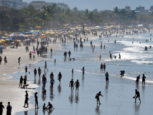 Agente de Zona Azul é agredida por turista na Praia Grande