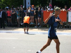 Atleta de Ubatuba fica em 9º lugar na Maratona Internacional de São Paulo