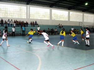 Alunos da  Rede Municipal de Ensino de Ubatuba participam de Campeonato de Futsal