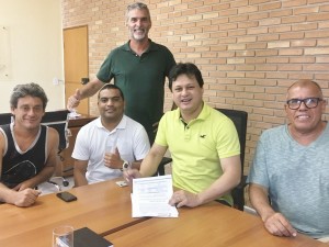 Prefeitura de Ubatuba renova convênio com a AUS