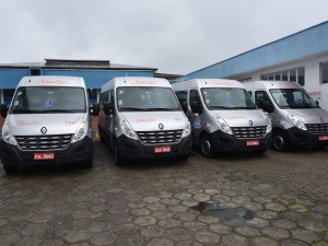 Saúde de Ubatuba tem novas vans para transporte de pacientes