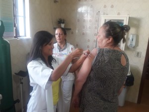 Vacinação contra a gripe Influenza já atinge mais de 50% da população-alvo em Ubatuba