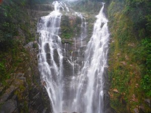 Visitação à Cachoeira da Água Branca está suspensa