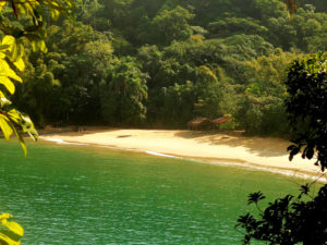 Ubatuba está entre os 10 destinos mais buscados para aluguel temporário