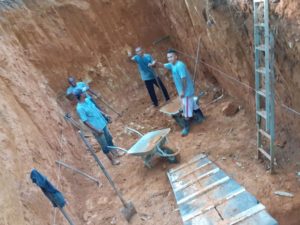 População da Fazenda da Caixa ganha ponte de acesso ao bairro