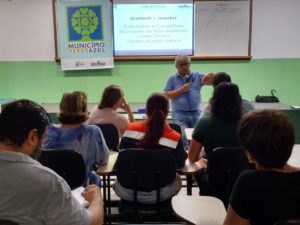 Ubatuba recebe oficina com coordenador do Programa Município VerdeAzul