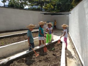 Alunos com necessidades educativas especiais participam de projeto direcionado