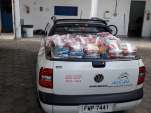 Prefeitura de Ubatuba distribui kits de alimento para alunos em situação de vulnerabilidade