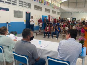 Prefeitura de Ubatuba entrega autorização de ligação de água para 99 imóveis do Bela Vista