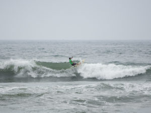 44ª edição do Ubatuba Pro Surf reúne 60 atletas no 1º dia da competição