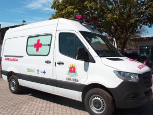 Secretaria de Saúde recebe uma nova ambulância para reforçar a frota