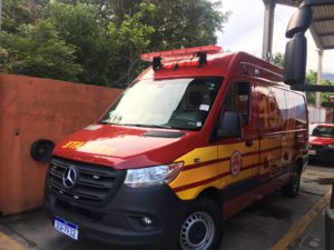 Corpo de Bombeiros de Ubatuba recebe viatura de salvamento