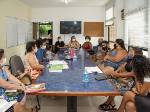 Reunião avalia reativação de escola no bairro Monte Valério