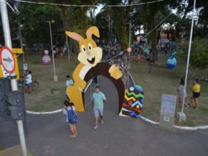 Vila de Páscoa é inaugurada na Praça 13 de Maio