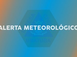 Semana começa com alerta de ressaca e chuvas intensas em Ubatuba
