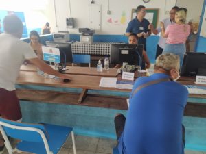 Equipe do setor de Trabalho e Renda da Secretaria de Assistência Social também participa de ação