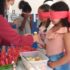 comer brincando