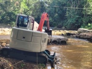 Começou hoje a construção da ponte do Sertão do Ubatumirim