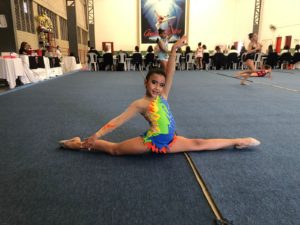 Equipe de ginástica rítmica infantil participa de competição pela 1ª vez