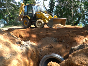 Obras de pavimentação avançam na estrada da Picinguaba