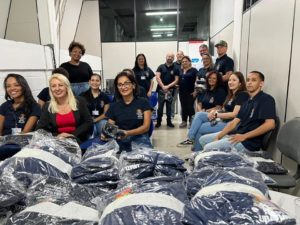 Servidores municipais de Ubatuba recebem kit de uniforme