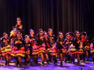 Ubatuba conquista 2º lugar em maior festival de dança do mundo