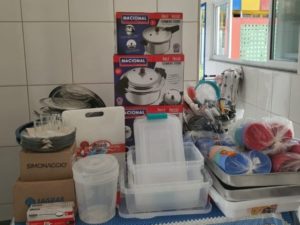 Escolas municipais recebem novos utensílios de cozinha