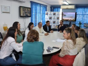 Ubatuba participa de encontro regional de Saúde em São Sebastião